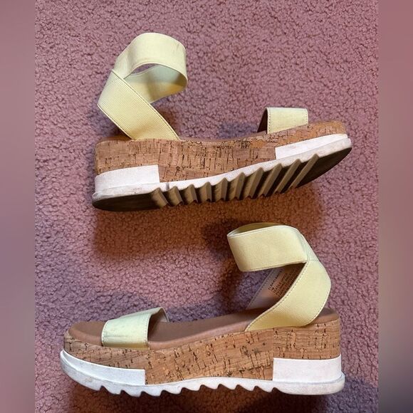 Steve Madden Elba wedge sandal light green - Picture 2 of 5